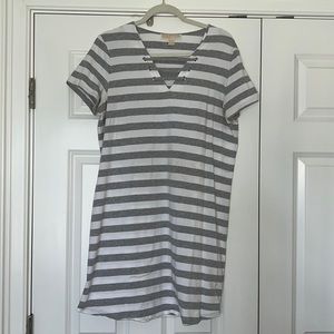 Simple stripped dress